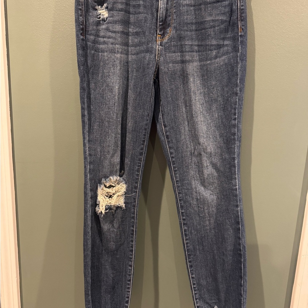 Judy Blue Dark Wash Distressed Jeans